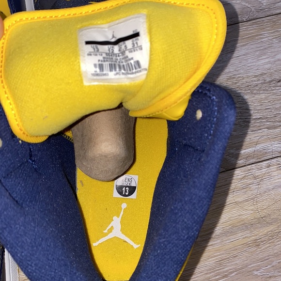 Air Jordan 1 Navy Blue Yellow - Picture 6 of 6